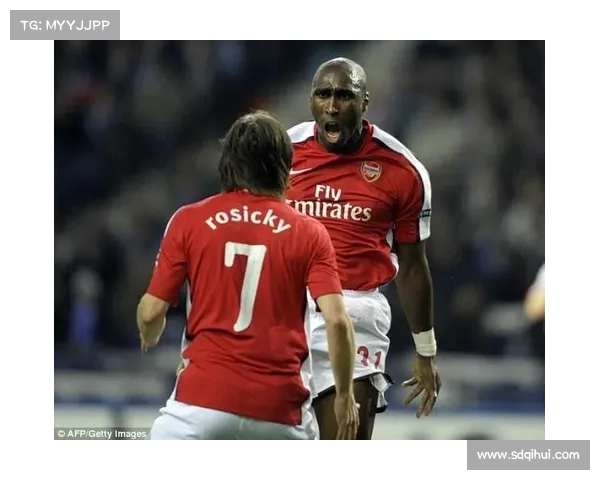 坎贝尔在球队中的最佳位置选择分析与适应性评估