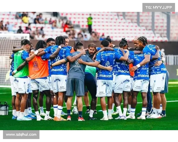 法甲联赛决赛经典时刻回顾 聚焦关键瞬间与传奇表现