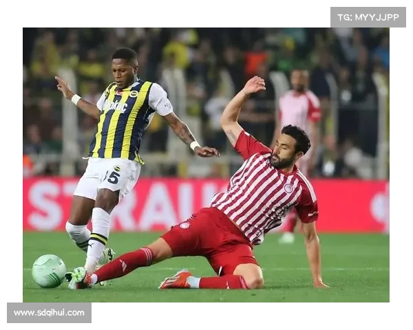 奥林匹亚科斯如何在希腊足球联赛中持续占据领先地位